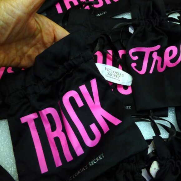 50 New Victoria's Secret trick treat bag lot satin - Picture 3 of 3